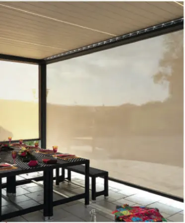 fermeture laterale sur pergola bioclimatique ou traditionelle a la ciotat